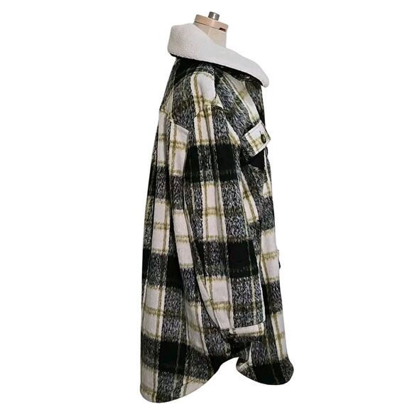 Koolaburra by UGG Coat Small  Faux Wool Plaid Shacket Sherpa Gold Green NEW - Picture 4 of 7